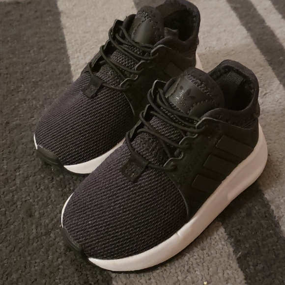 Adidas shoes for kids - Picture 1 of 3